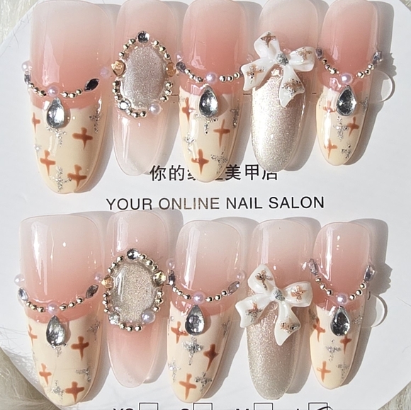 Handmade Elegant Pink and Silver Tweed Nail Set - Picture 3 of 6